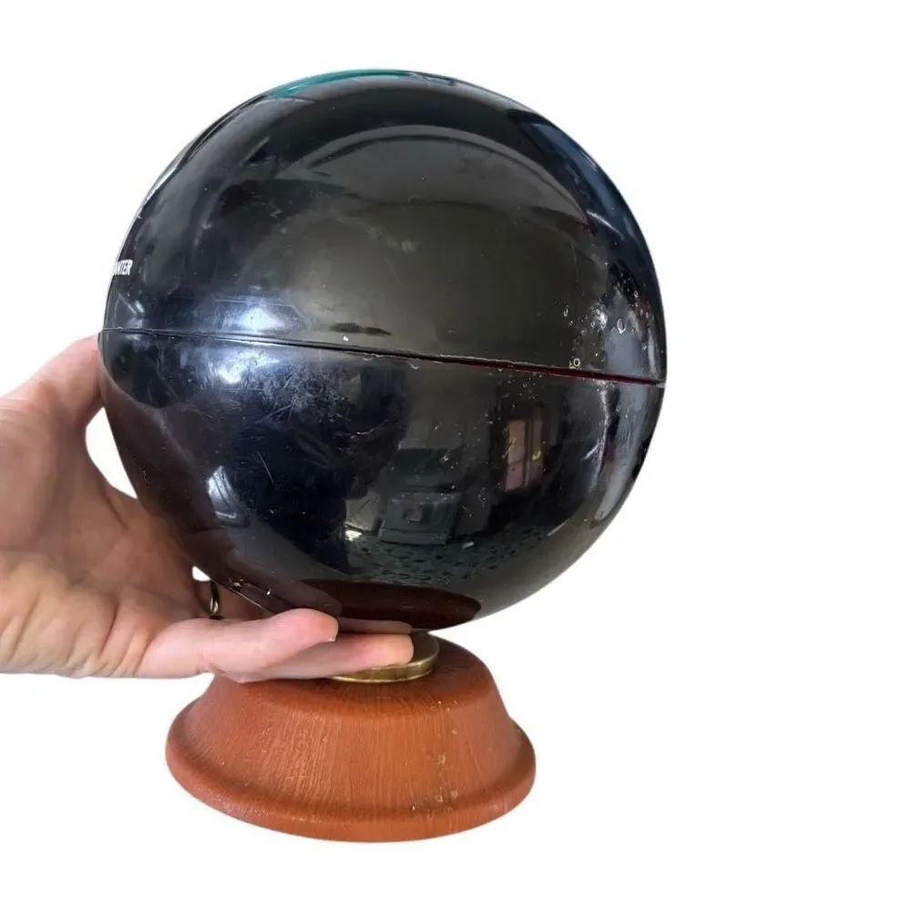 Bowling 300 TK 1165 Bowling Ball Bowler’s Decanter